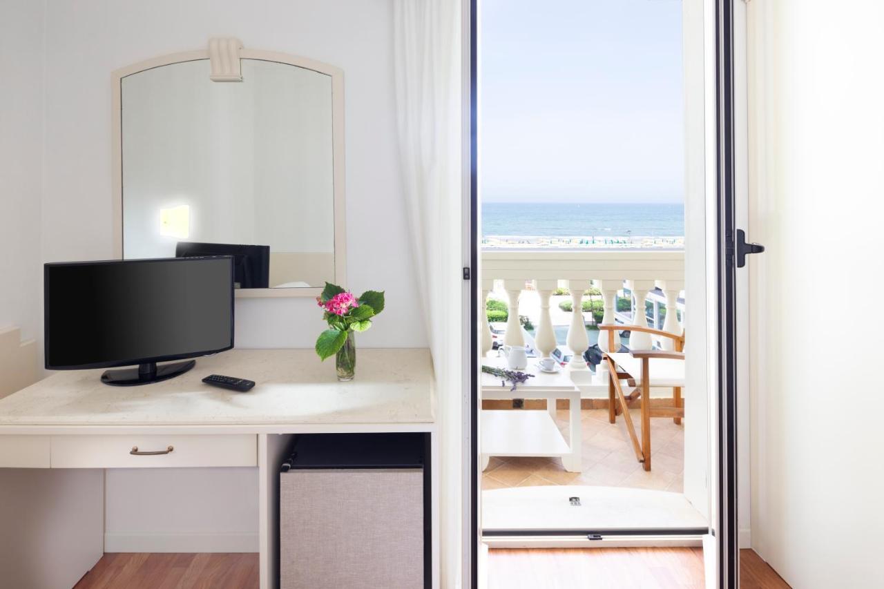 Novecento Suite Hotel Riccione Dış mekan fotoğraf
