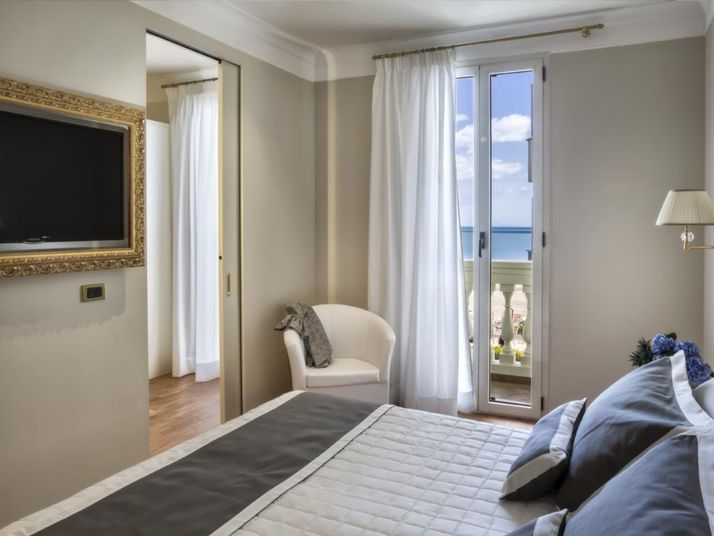 Novecento Suite Hotel Riccione Dış mekan fotoğraf