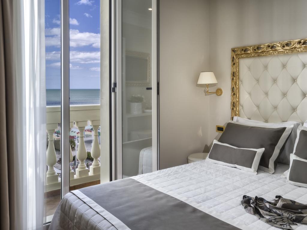 Novecento Suite Hotel Riccione Dış mekan fotoğraf