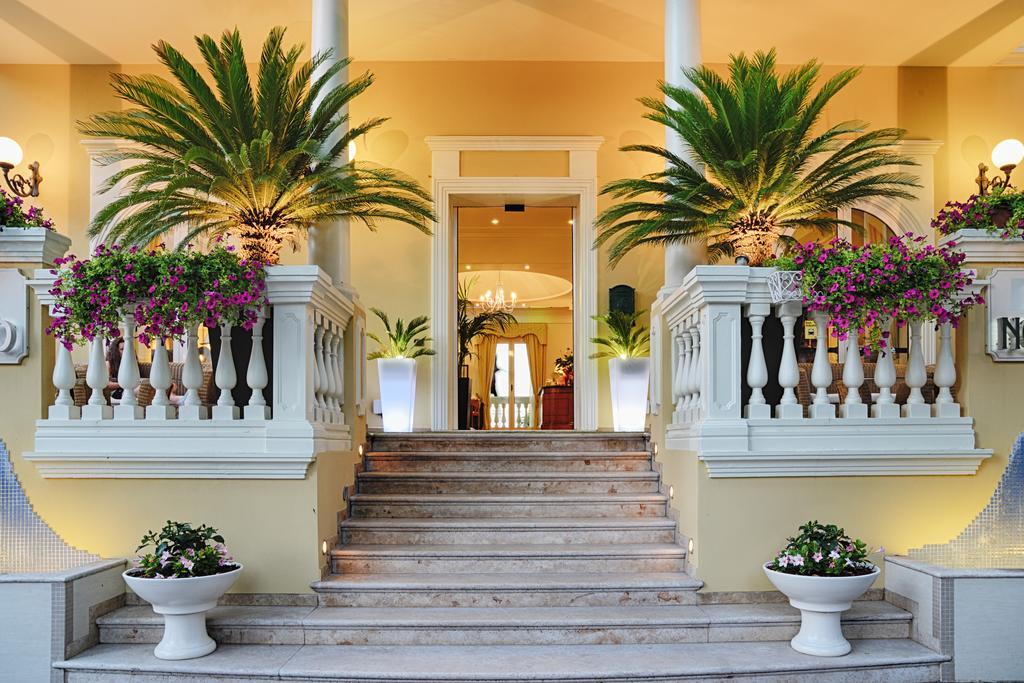 Novecento Suite Hotel Riccione Dış mekan fotoğraf