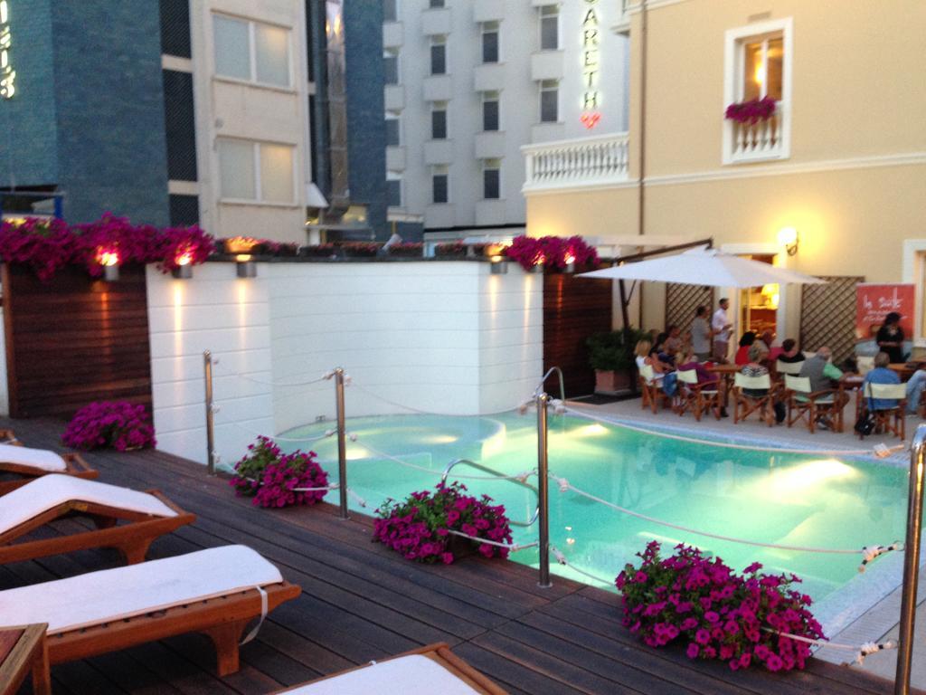 Novecento Suite Hotel Riccione Dış mekan fotoğraf
